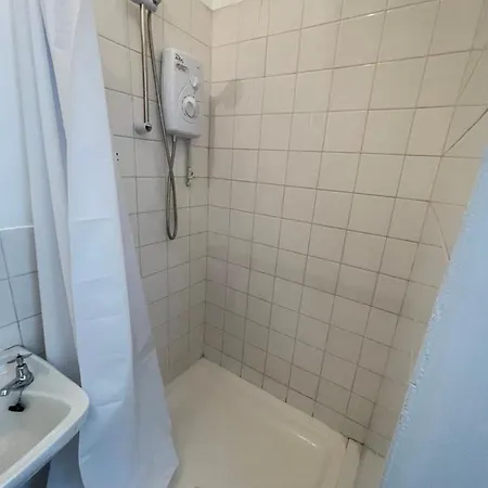 Pluxa Bearwood Hotel King Bedroom With Car Park * 버밍엄